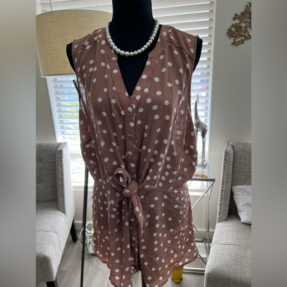 Torrid beautiful blouse tie bow around waist